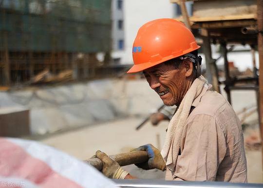为什么不能简单清退农民工，就像国家不能抛弃老兵