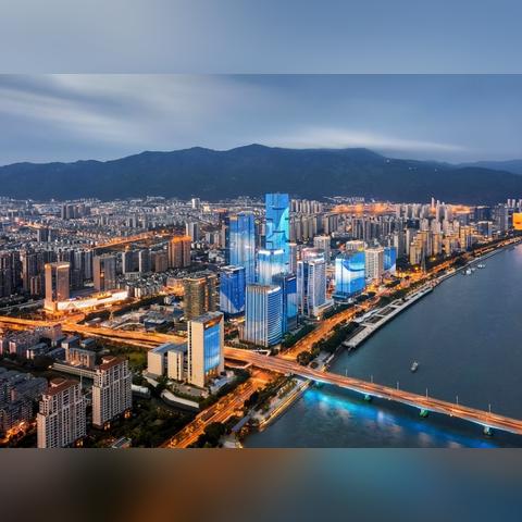 厦门市为什么比较发达