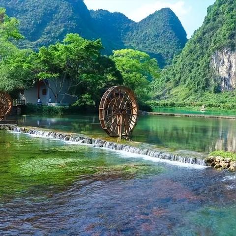 百色到桂林的动车相关长尾关键词有哪些