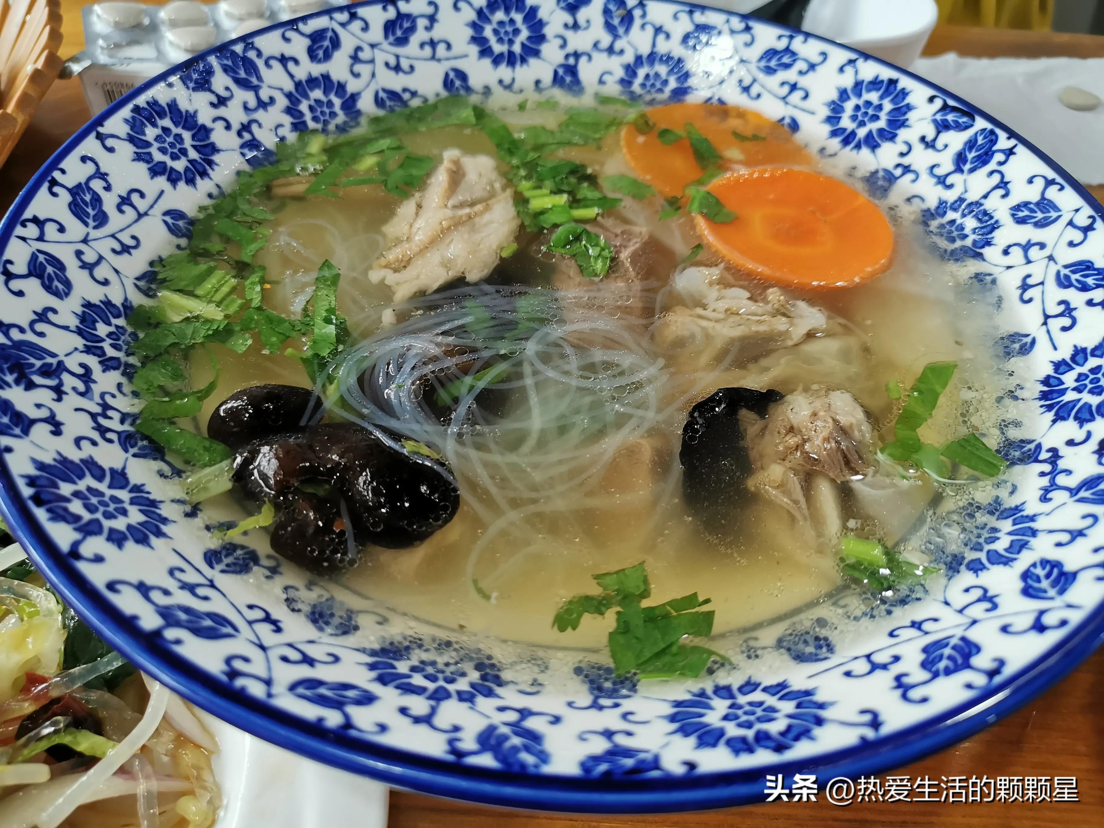 西安都有什么美食景点（除了回民街还有哪些地方推荐）