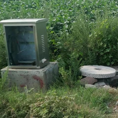 河南和哪几个省挨着？