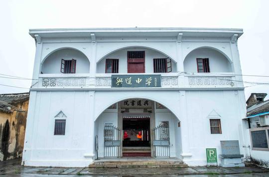 广东超冷门千年古镇，名胜古迹众多，有潮汕民居古建筑之最的美誉