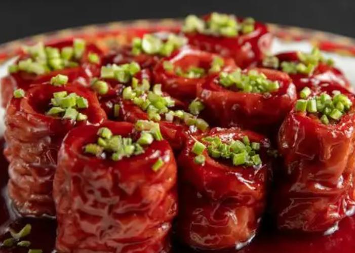 鲁菜有什么美食特色（有哪些拍案叫绝的经典菜）