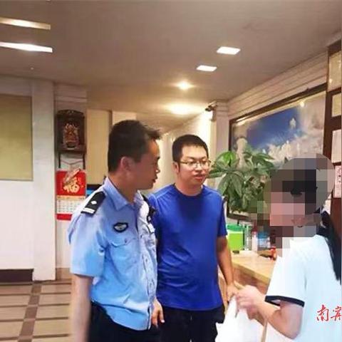 在南宁市怎么搭车