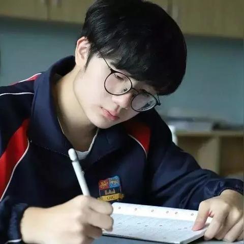 成都市高中学费哪里交的