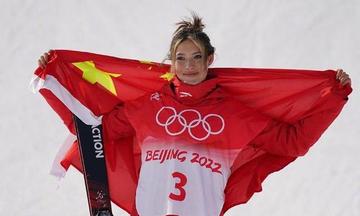 谷爱凌又做鬼脸了比赛现场图片