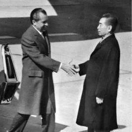 球场去世的足球运动员的长尾关键词有哪些