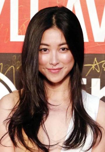  朱珠沙滩比基尼照片