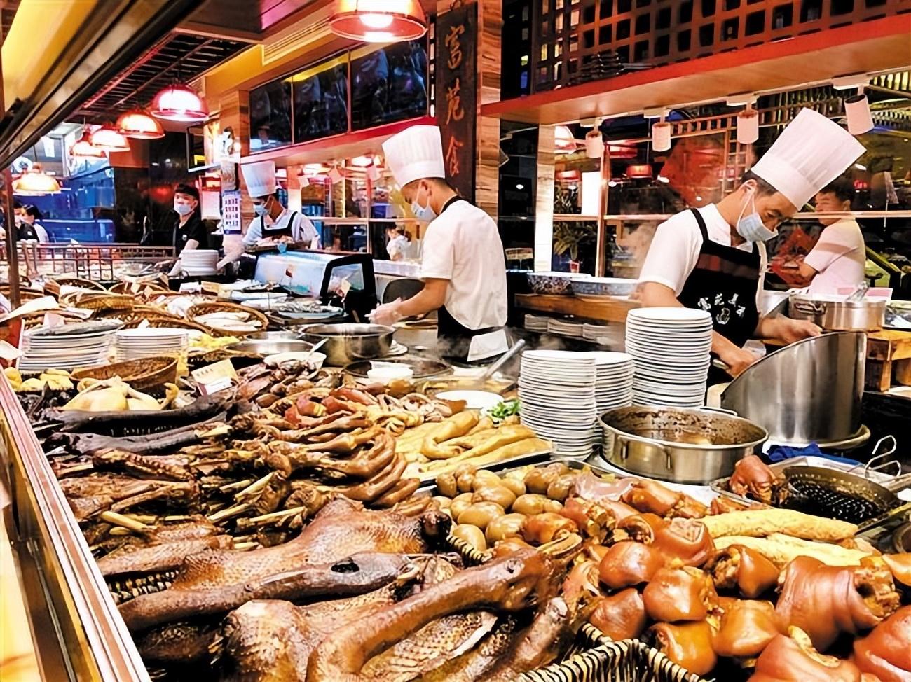 路有什么美食街（天津河西隆昌路小吃街什么时候完工具体唯一在哪）