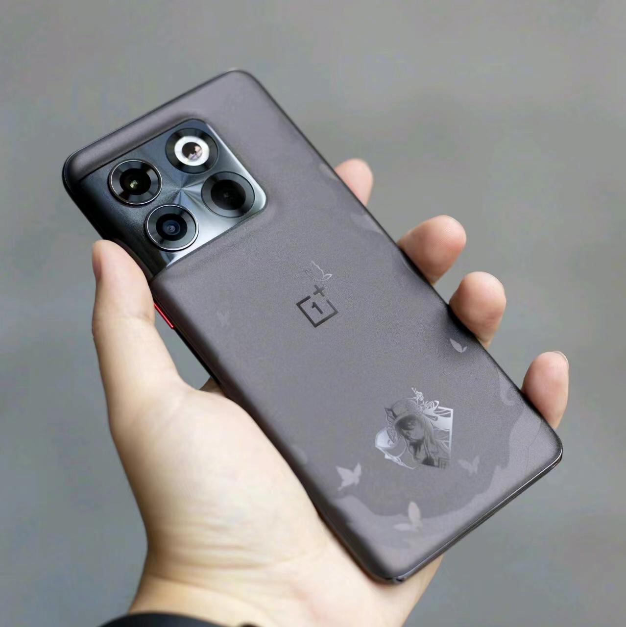 原神里主角怎么培养（原神谁是官方主角）