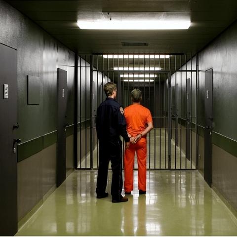 河南监狱女犯怀孕的相关长尾关键词有哪些