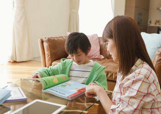 小学阶段，拉开孩子差距的，是家长的信息差而不是孩子的努力程度