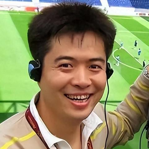 足球运动员捡香蕉吃事件的长尾关键词有什么