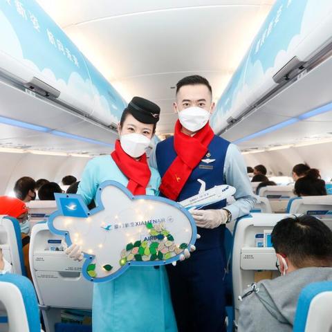 厦门市坐什么火车到上海