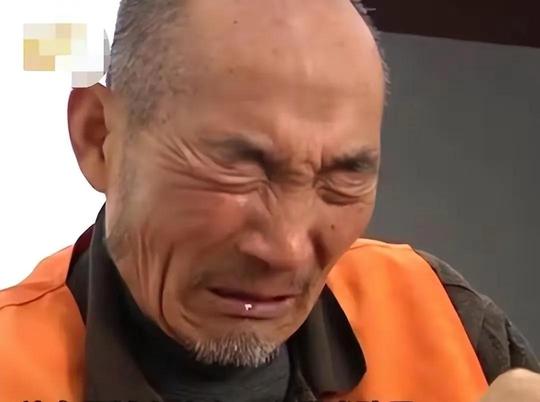 2011年，山东老汉锤死亲孙子，庭审时却有数千人为他求情