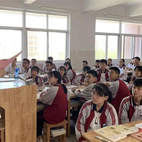 南通市中考复读多少钱