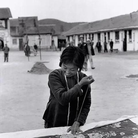 有没有曹县到西安的火车？