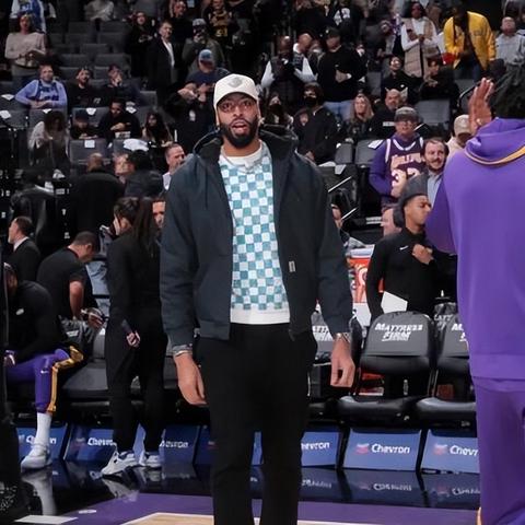 成都市十七中有哪些明星