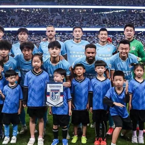 铜梁主场足球比赛直播的长尾关键词有哪些