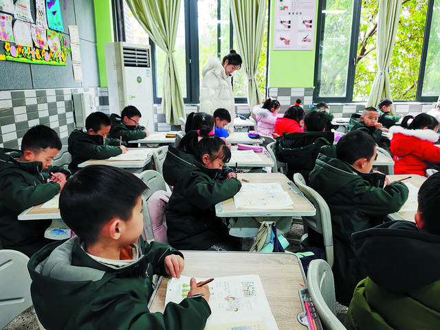 天气热了学校里能开空调吗