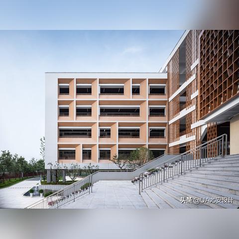 西安市万科中学怎么样