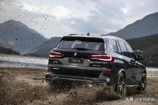 国产宝马x5售价60.50万元起，林肯飞行家、奥迪q7很受伤