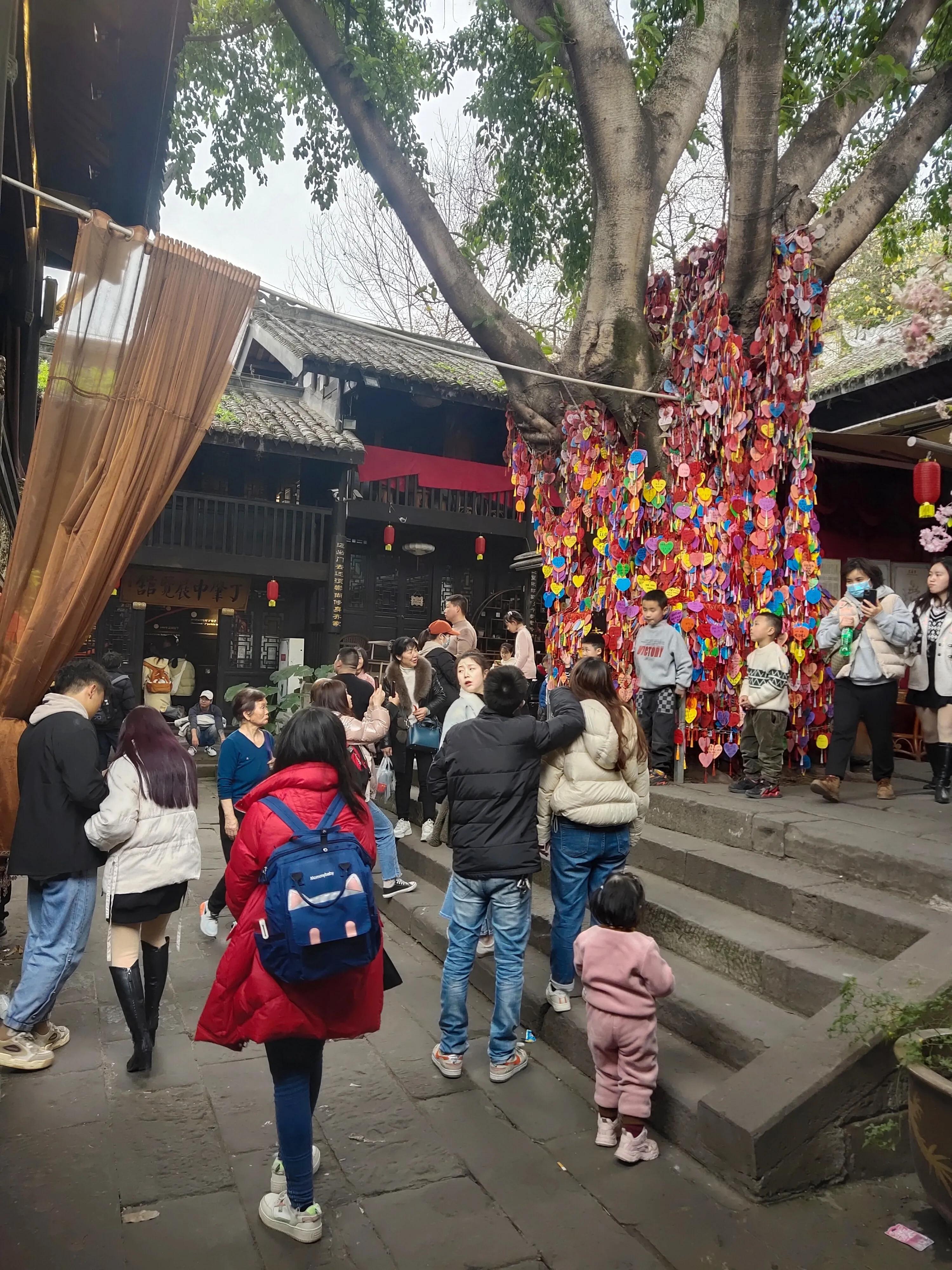 重庆古镇吃什么美食（重庆有哪些当地美食）