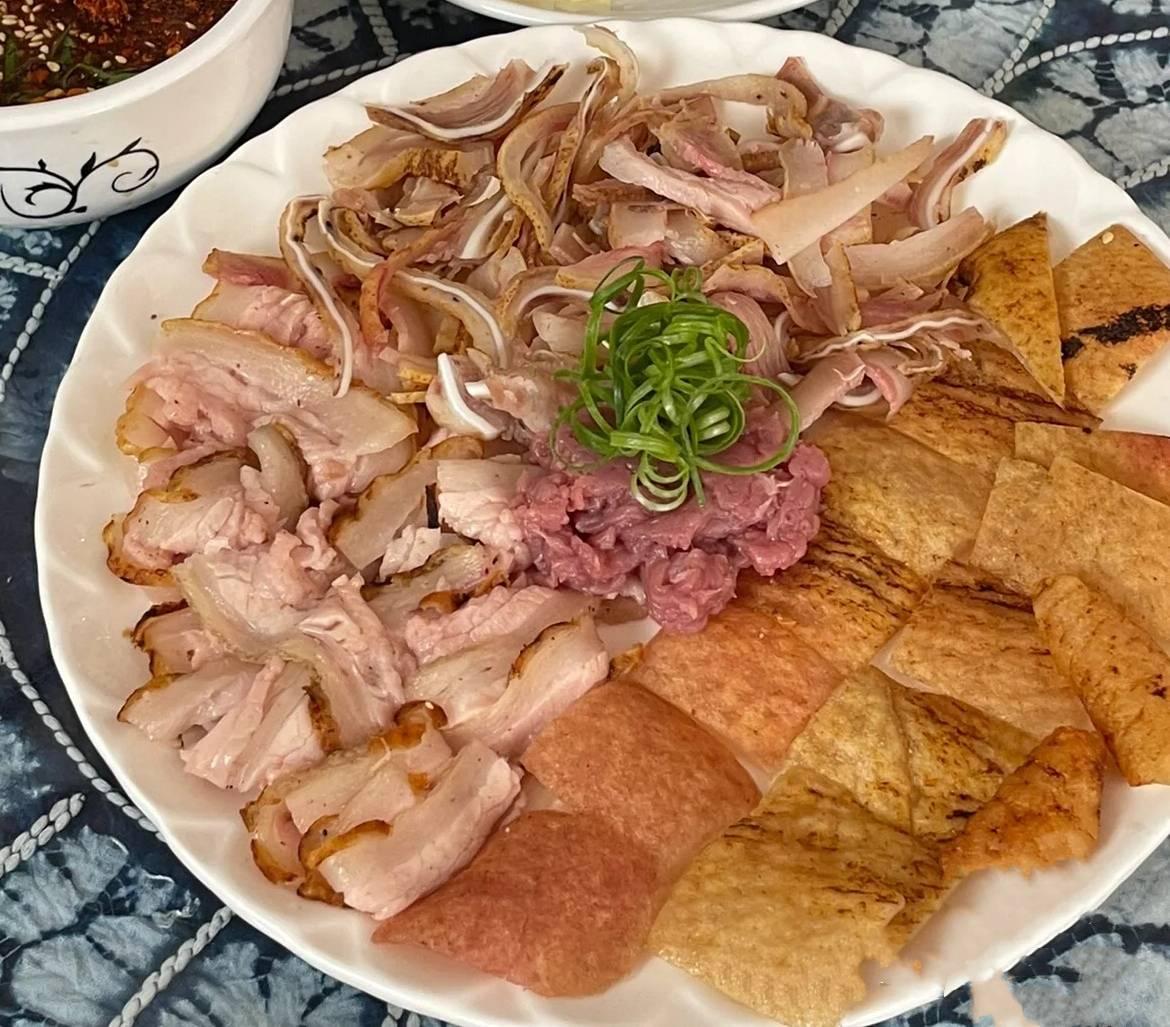 云南爱吃什么美食（云南的野生菌的做法有哪些）