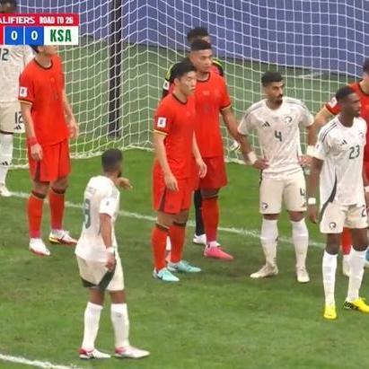 角球怎么发足球