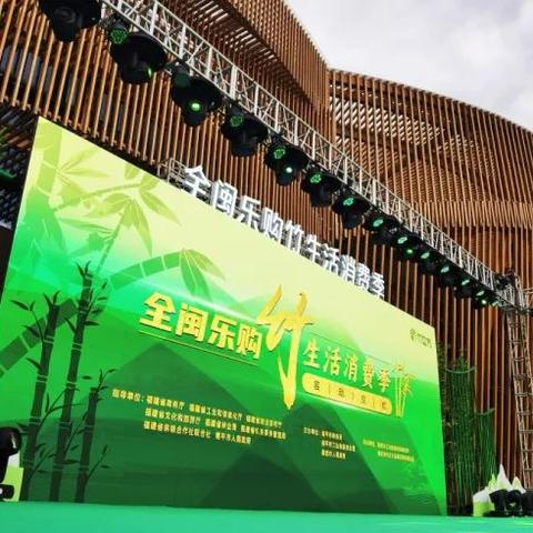 厦门乐购超市旁边有没有牛排店？