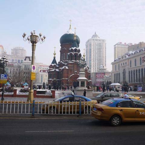 哈尔滨市到雪乡多少距离