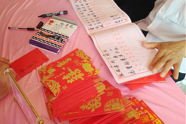 孩子做的事情不能理解怎么办