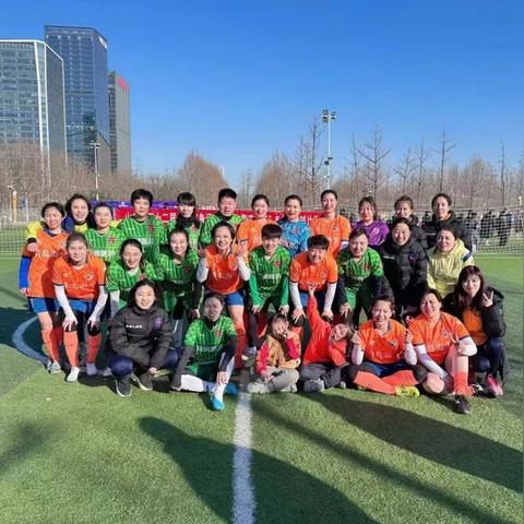 青春足球场多少5万多少座