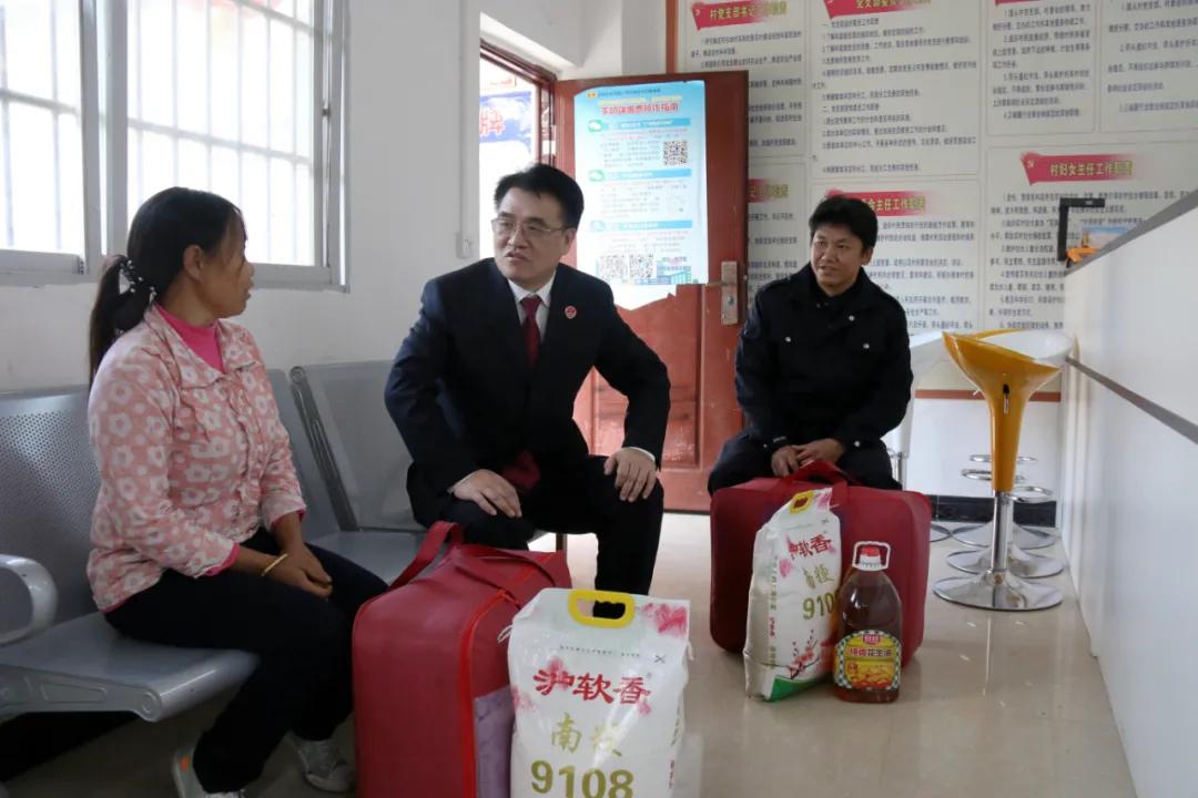 坡心有什么美食（凤山有什么旅游景点）