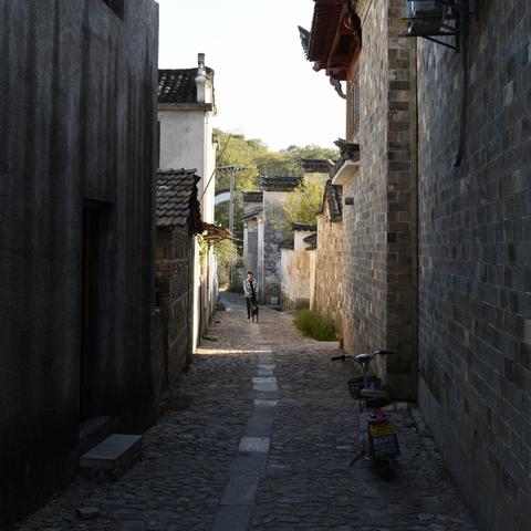 河南泾县在哪个城市