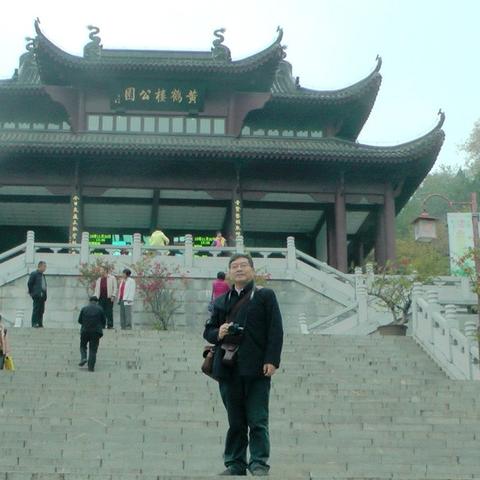 武汉市一医院维e霜是什么时候擦好