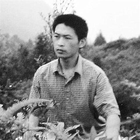 女人看掌纹算命准吗能信吗_女人看掌纹算命准吗能信吗(看掌纹算命图解 女性能看到有几套房产吗)