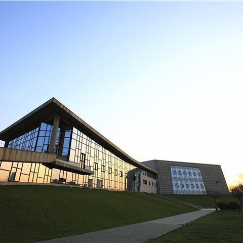 西安市九三中怎么样