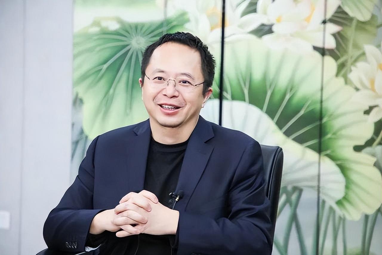 “AI缔造者”荣膺时代年度人物：李彦宏等中国声音畅谈AI未来