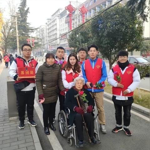星河武汉捐款的长尾关键词有什么