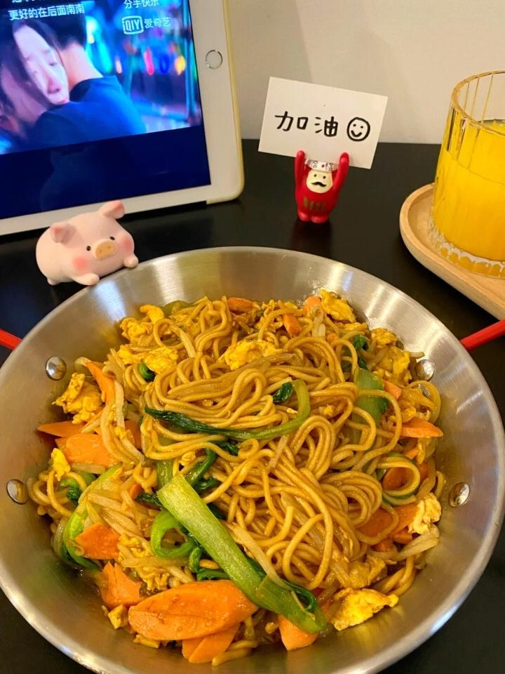 什么美食适合夜宵吃（夜宵是指几点进食）