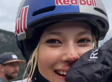 谷爱凌又做鬼脸了比赛现场图片