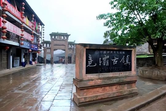 四川又一冷门古镇走红，风景宛如江南古镇，门票免费却少有人知