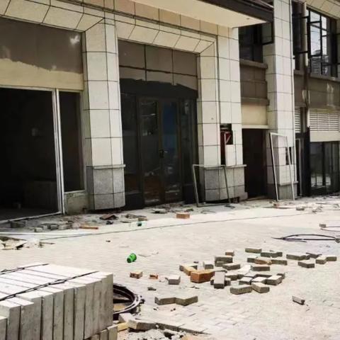 南宁医保卡停交了住院还能用吗？