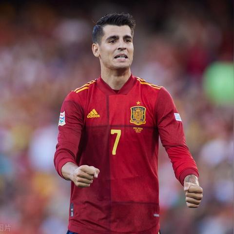 足球比赛撞门柱死亡的长尾关键词有什么