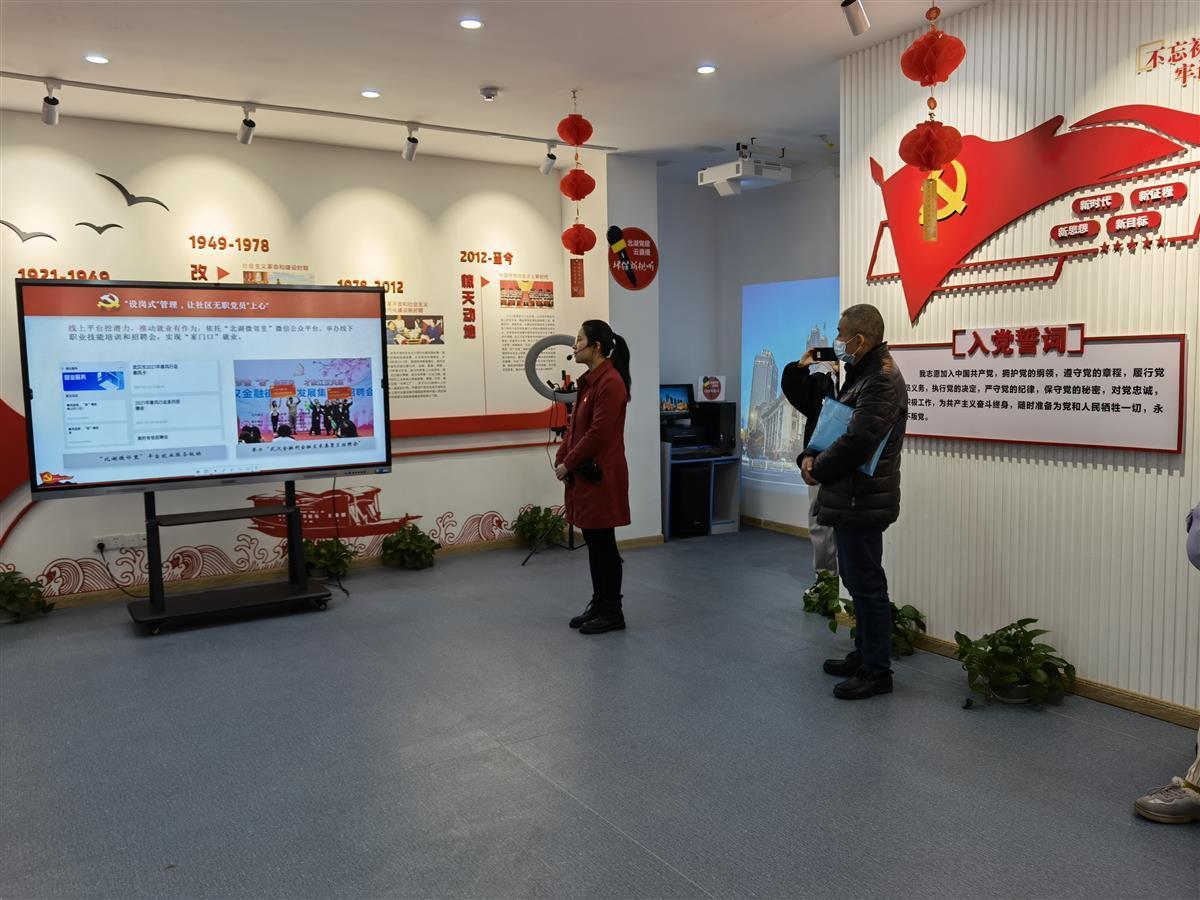 姓潘的虎宝宝怎么起名(白夜追凶里关宏峰为什么要吃掉养的鱼老虎)