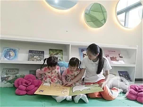 女宝宝起名姓黄怎么起（后面带个章字的起什么名好）
