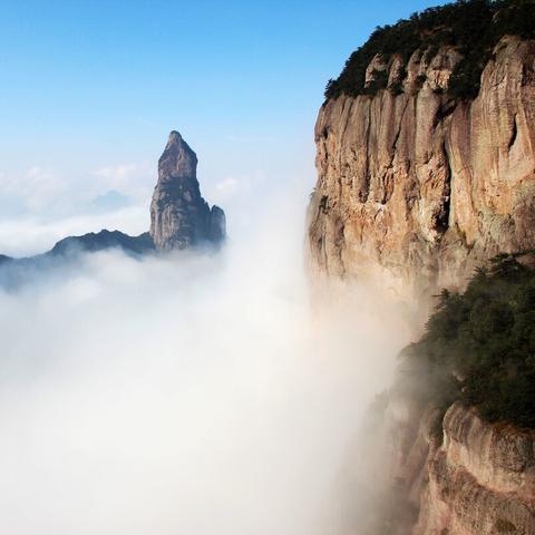 河南哪个山住着舒服