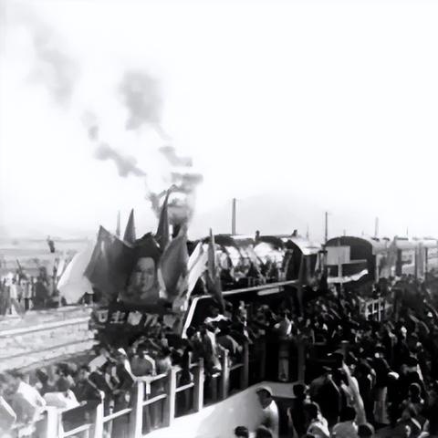 炮击厦门火车站的相关长尾关键词有哪些