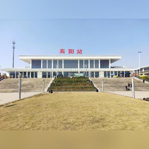 桂林市火车站在哪里啊